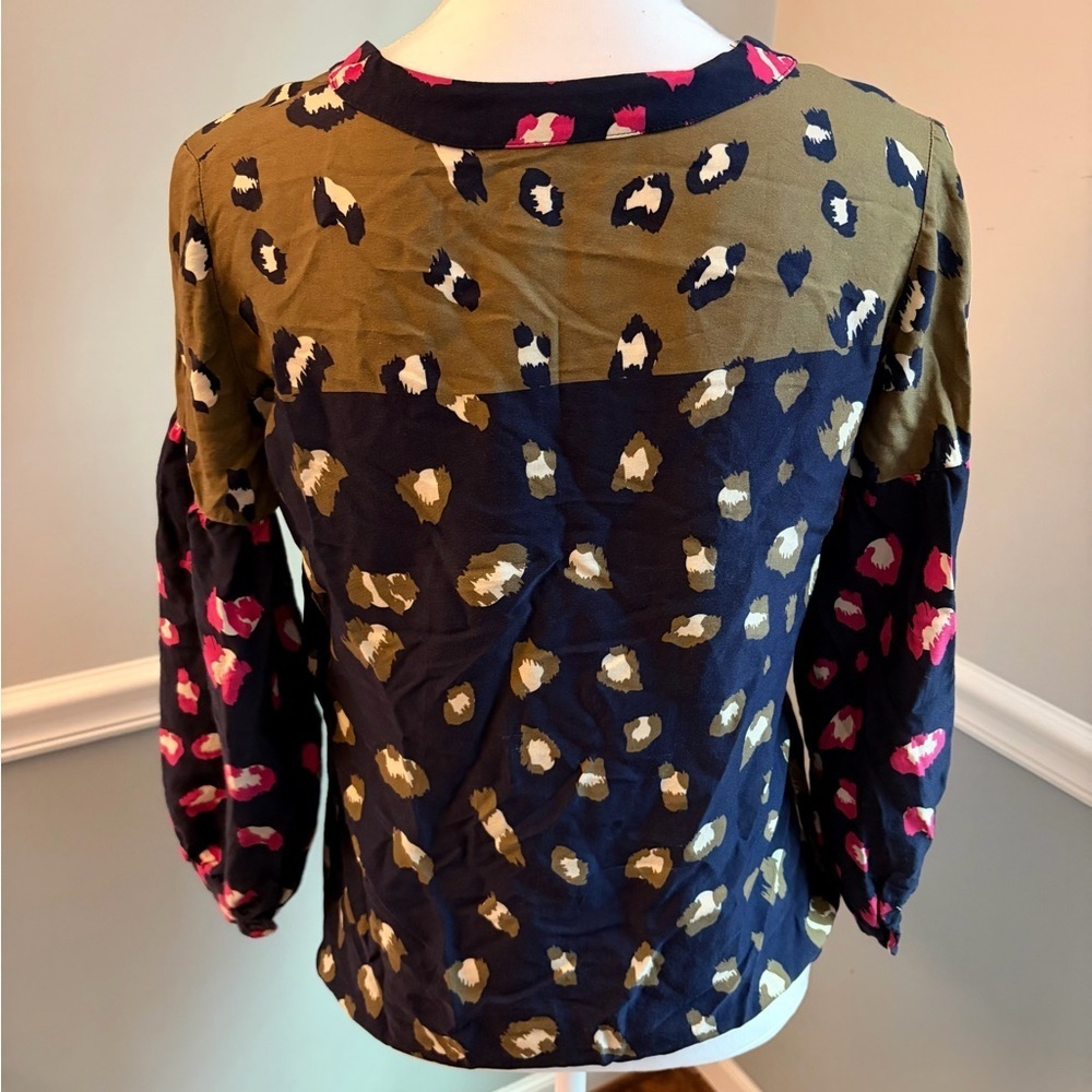 Vilagallo V-Neck Firenze Color Block Blouse – Navy, Green & Fuchsia (Size 36)- S - Picture 8 of 8